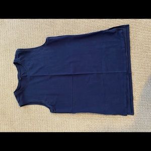 Lululemon love sleeveless tee EUC navy SZ 4